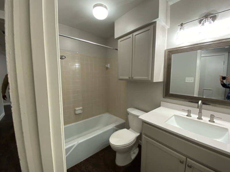 Building Photo - 6408 Belair Dr