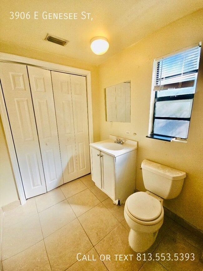 Building Photo - 3906 E Genesee St