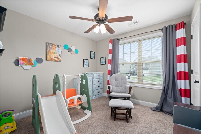 Building Photo - 1831 Camelot Dr