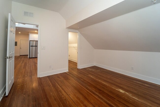 Building Photo - 11 Aviles St