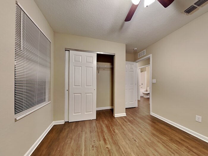 Building Photo - 5236 Walkers Ridge Dr