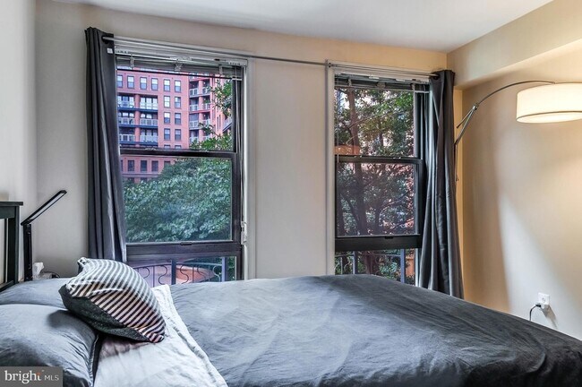 Building Photo - 631 D St NW