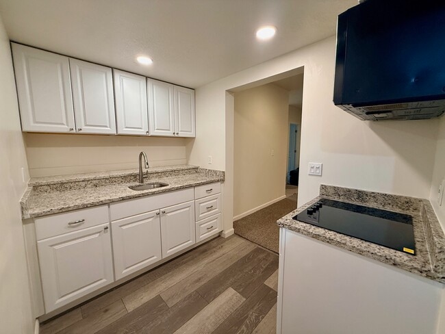 Building Photo - 737 3400 W