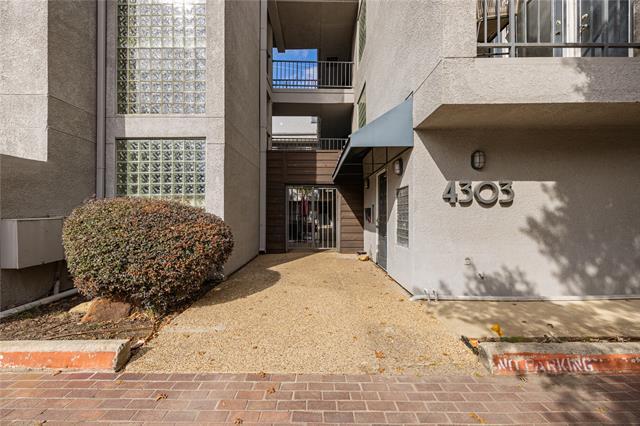 Building Photo - 4303 Buena Vista St