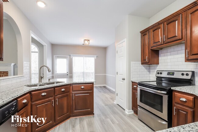 Building Photo - 5320 Parkside Trail