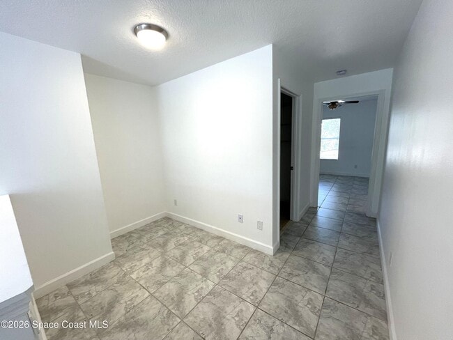 Building Photo - 2600 Revolution St