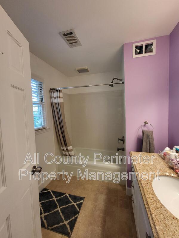Building Photo - 363 Indian Hills Trail