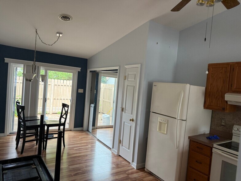 Primary Photo - 163 Easterly Dr