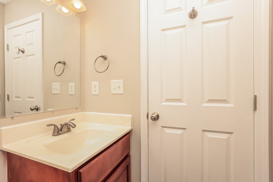 Building Photo - 4028 Kristen St