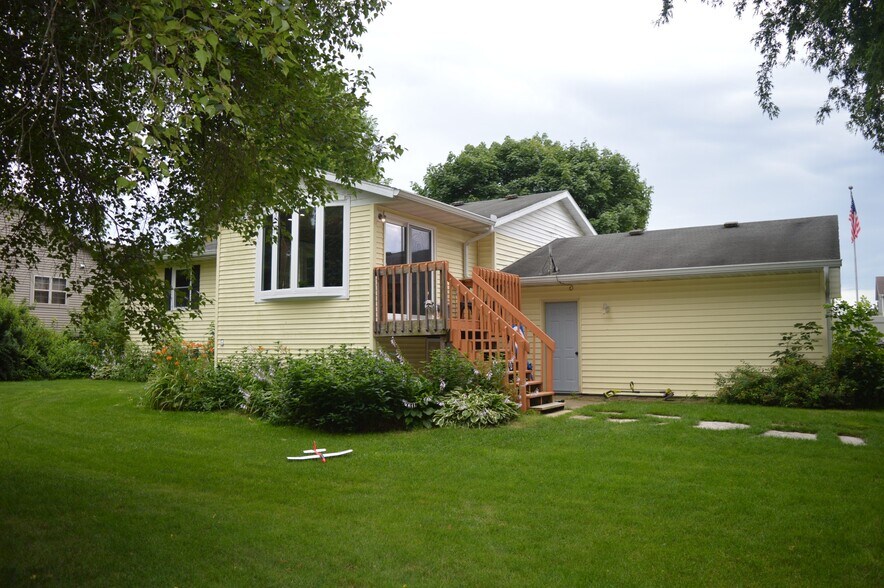 Building Photo - 1676 Silverado Dr