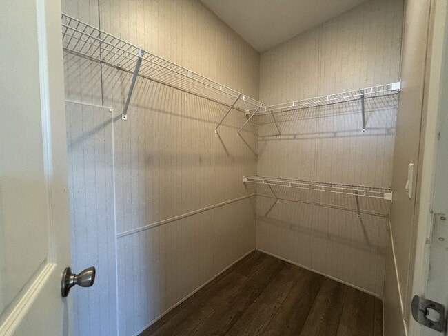 Building Photo - 4 Golf Cove Ct