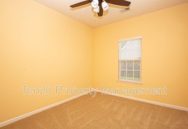 Building Photo - 54 Apache Trail