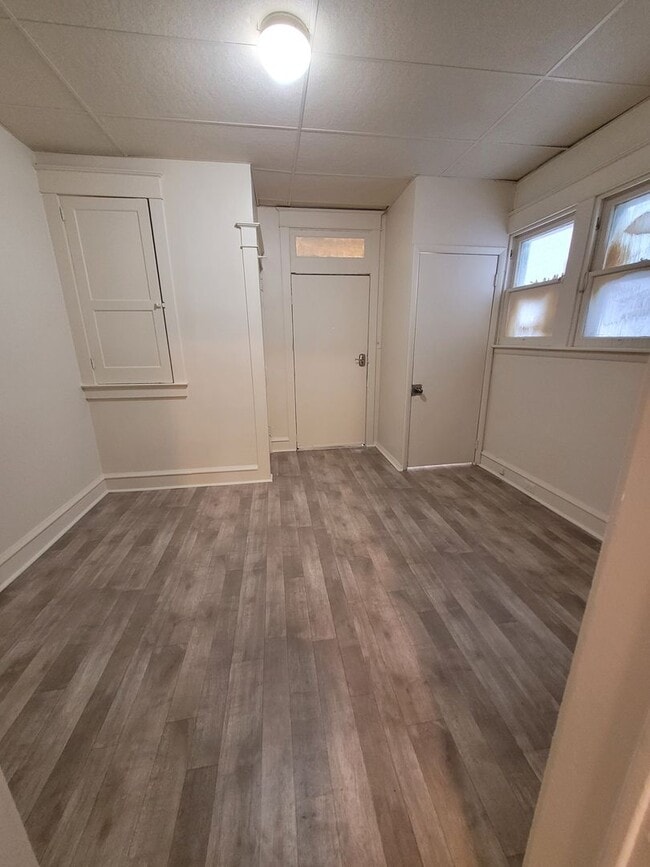 Building Photo - 86 E Franklin St