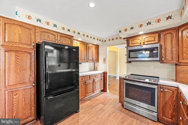 Building Photo - 1236 Ellis Cir