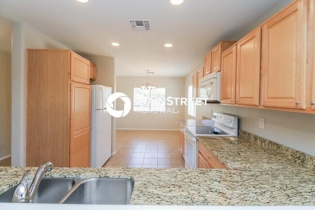 Building Photo - 4147 E Sierrita Rd