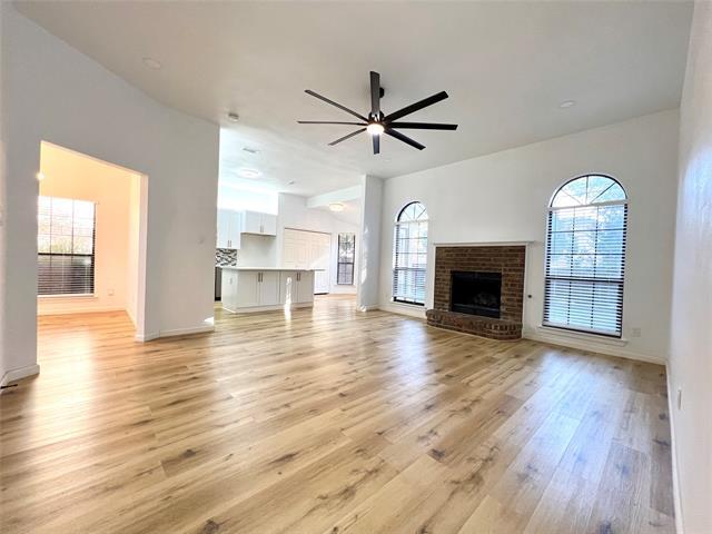 Building Photo - 2205 Summit Dr