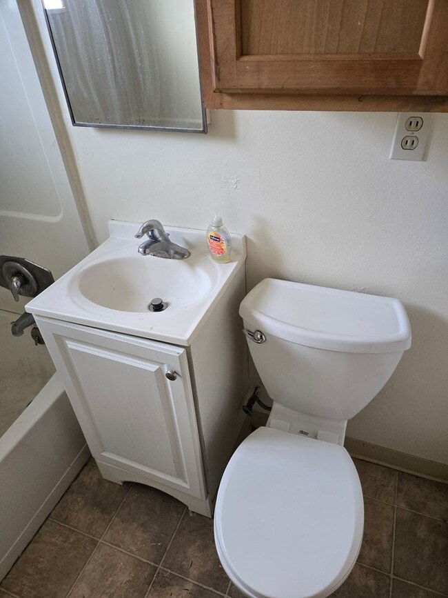 Building Photo - 61ocea