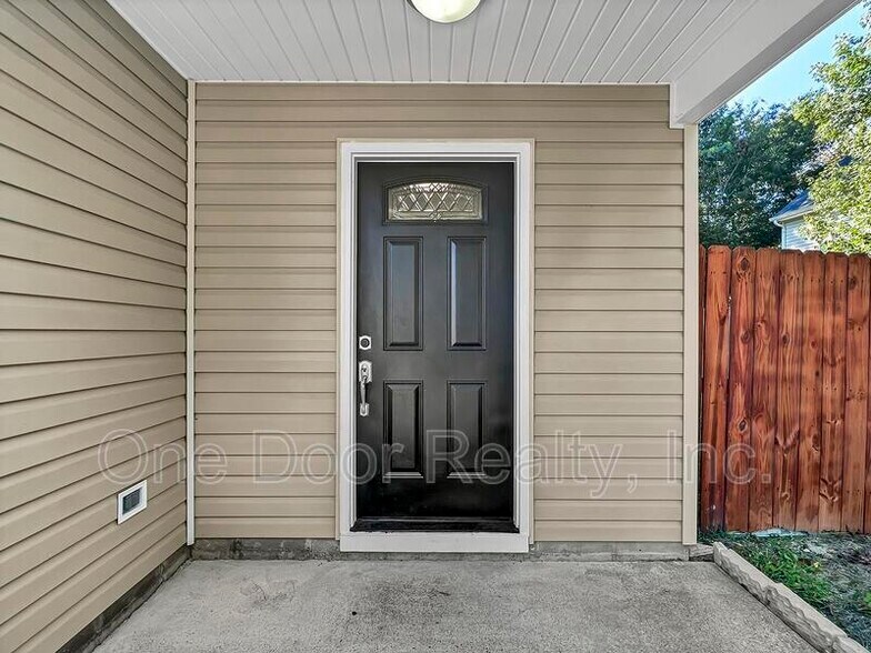 Building Photo - 109 Chardonnay Rd