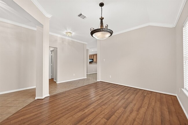 Building Photo - 1646 Martin Lake Dr