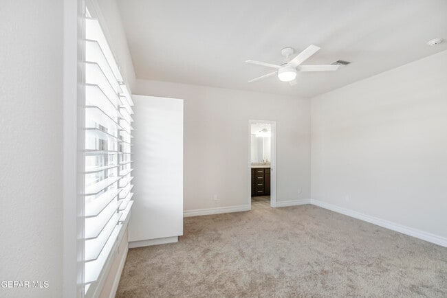 Building Photo - 6489 Calle Placido Dr