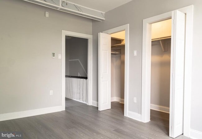 Building Photo - 1542 S 57th St