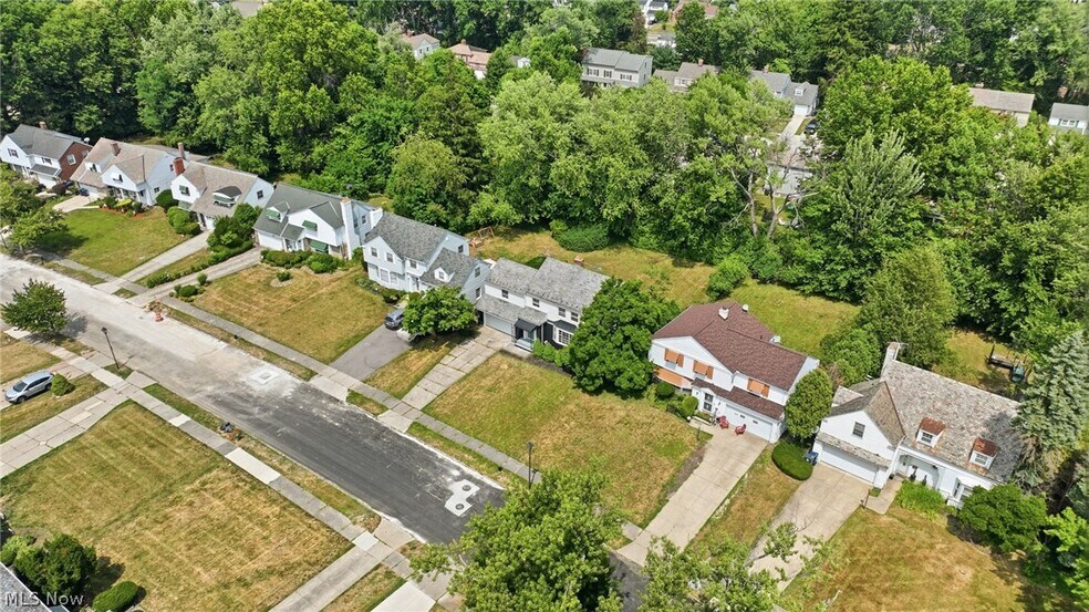Building Photo - 1159 Brandon Rd