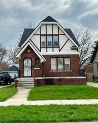 Building Photo - 4400 Devonshire Rd