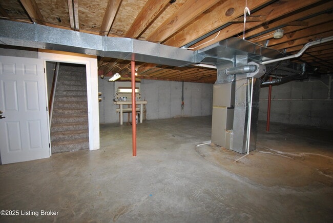 Building Photo - 12401 Ledges Dr