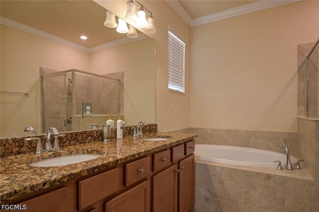Building Photo - 10973 Cherry Laurel Dr