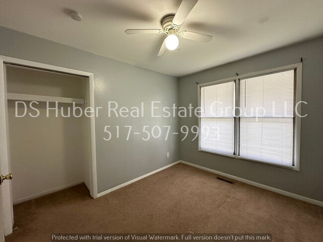 Building Photo - 326 E Sycamore-