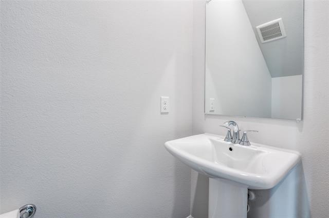 Building Photo - 737 Santa Lucia Dr