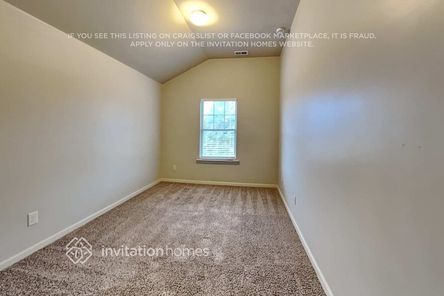 Building Photo - 224 Sableshire Way