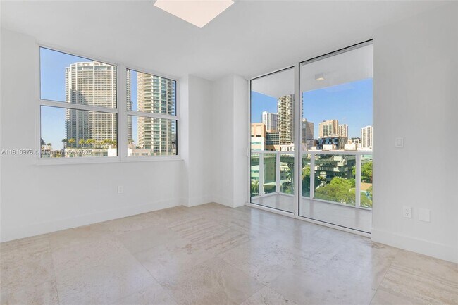 Building Photo - 31 SE 5th St