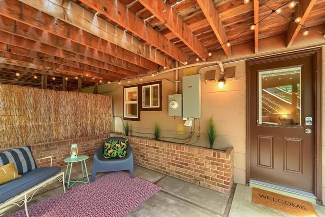 Building Photo - Cozy Arvada Downstairs Duplex Available Now!