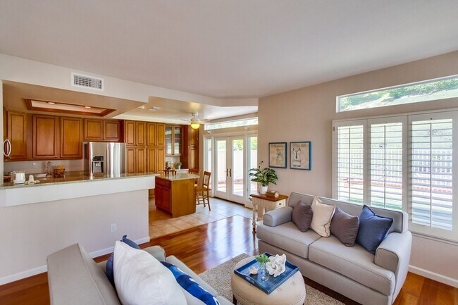 Building Photo - Beautiful 4 Bedroom 2.5 Bath Home in Tierr...