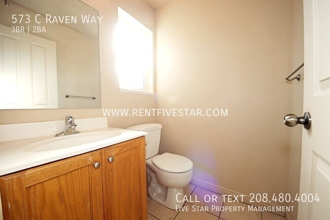 Building Photo - 573 Raven Way