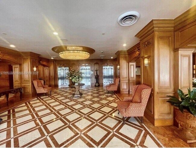 Primary Photo - 700 Biltmore Way