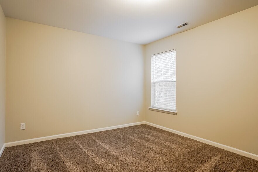 Building Photo - 3629 Pinkham Way