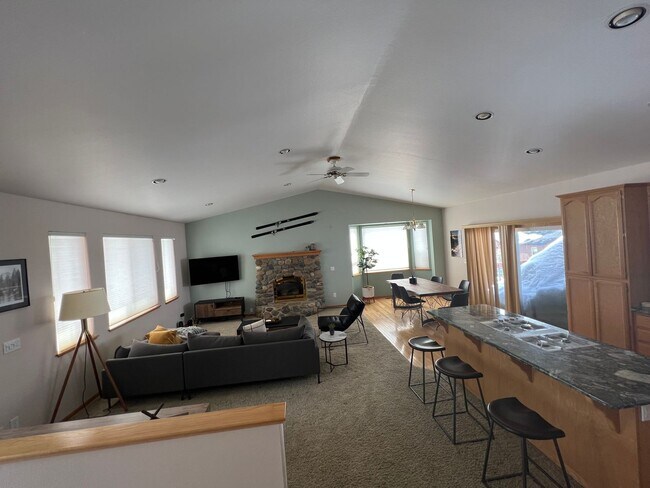 Building Photo - Beautiful Angora Ridge Views - Lovely Spacious Home