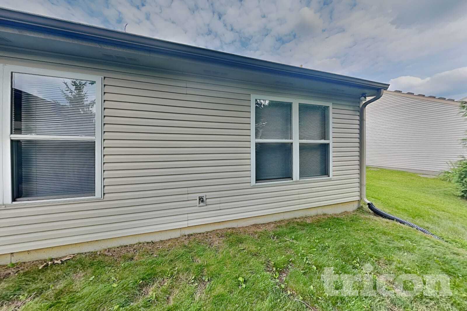Building Photo - 2522 Swan Sea Dr