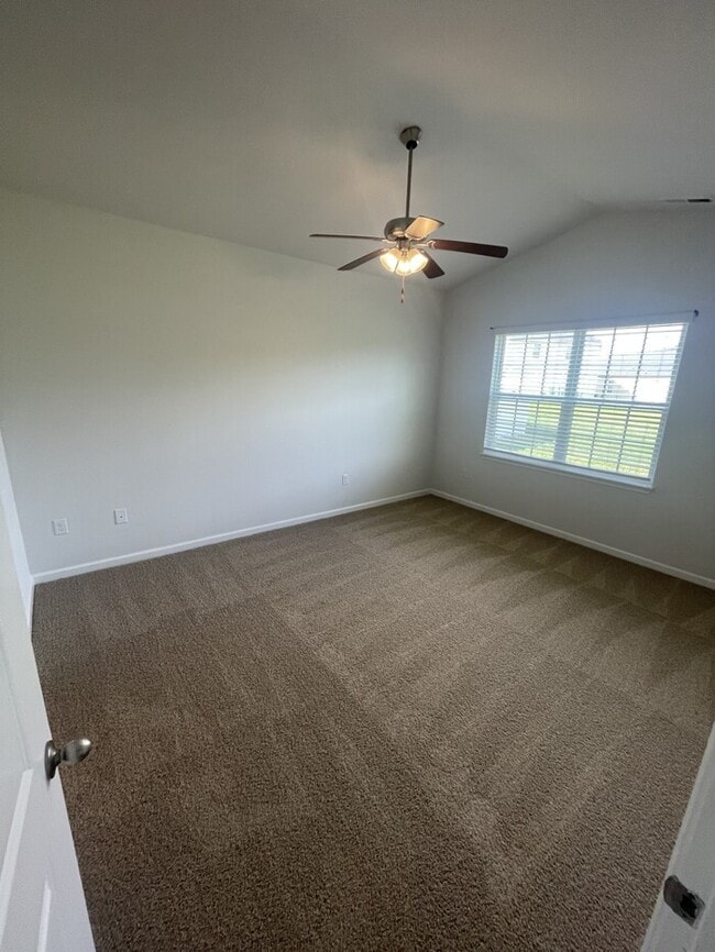 Building Photo - 908 Sea Holly Dr