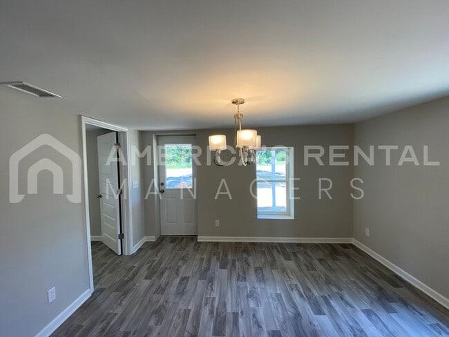 Building Photo - 3 Bedroom Home for Rent in Steele, AL!  DE...