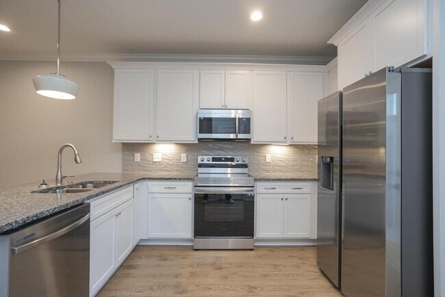 Building Photo - 1424 Rebecca Johns Dr