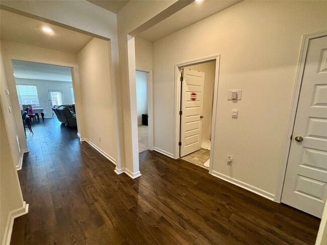 Building Photo - 95 Condor Ct