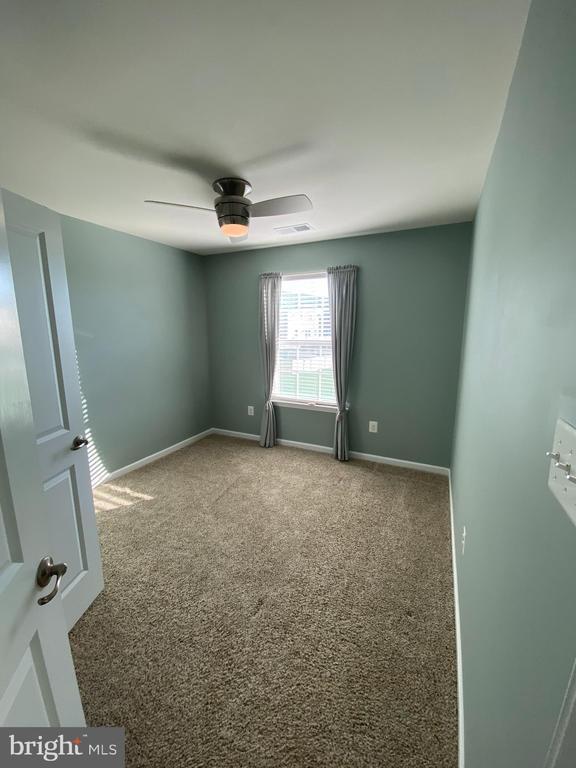 Building Photo - 168 Trout Lily Dr