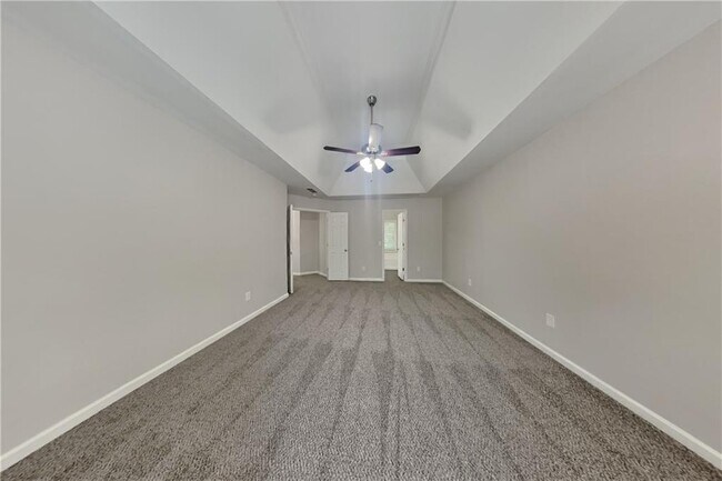 Building Photo - 704 Kirkwood Cir