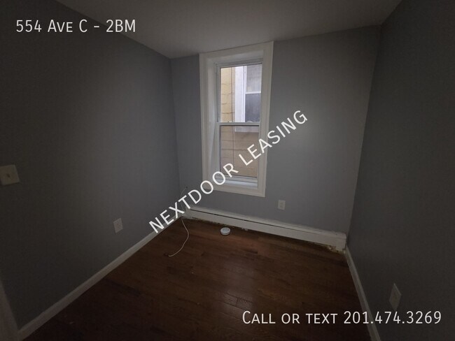 Building Photo - 554 Avenue C