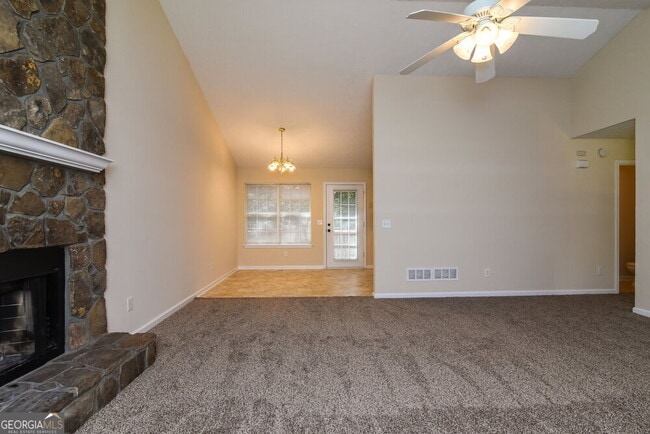 Building Photo - 9670 Crestview Terrace