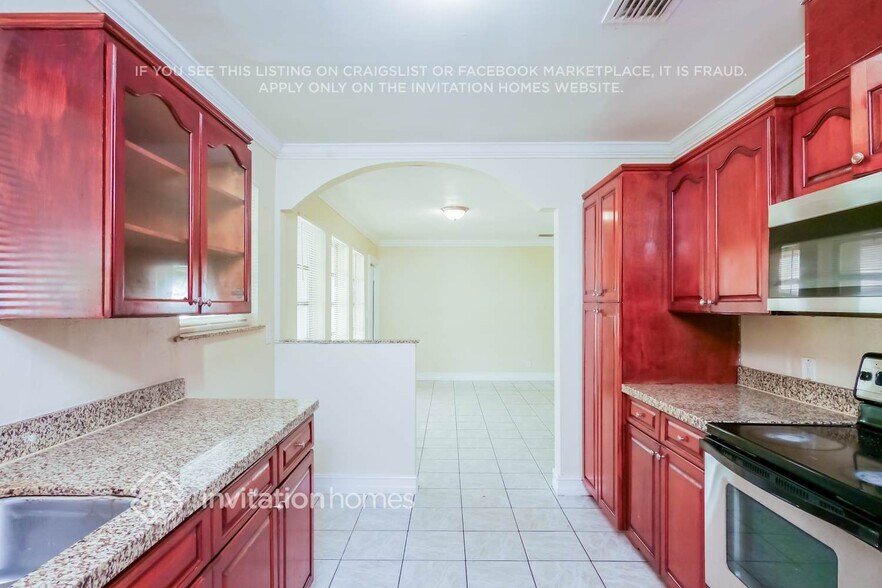 Building Photo - 1270 NW 175th Terrace