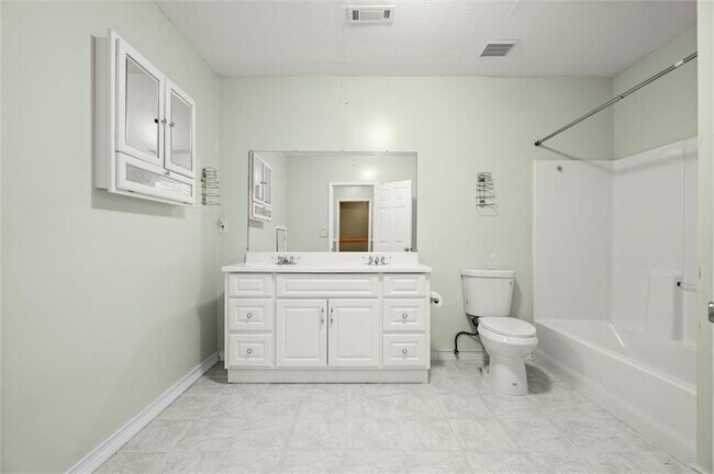 Building Photo - 3537 Castle View Ct